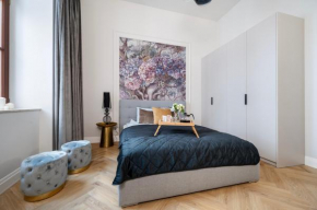 Downtown Apt - 42m2, Top Location - by Rentujemy